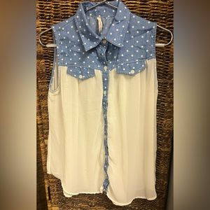 Paper Crane-Womens‎ Shirt-Size: Medium,sheer bottom, Pre-Owned, good condition